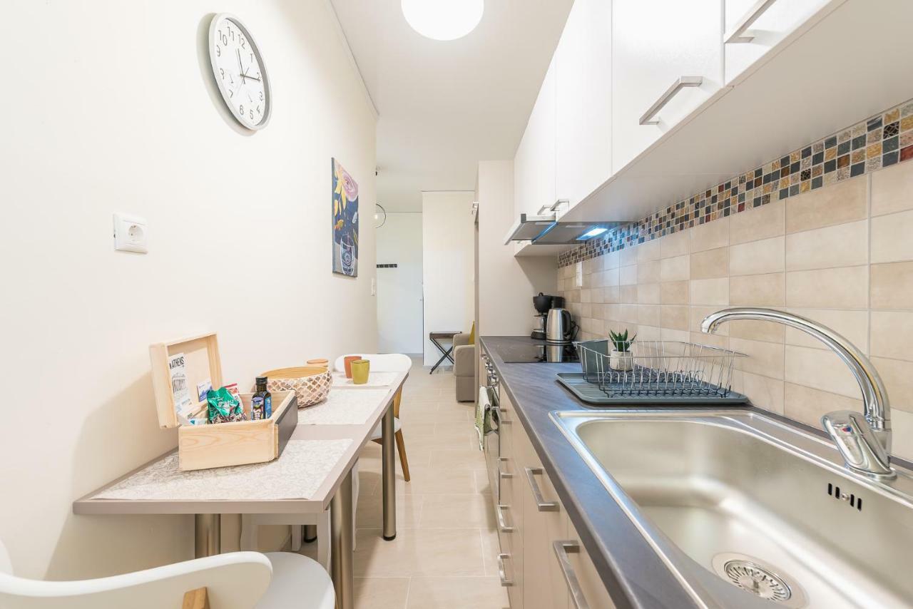 Stylish Kerameikos Apartment By Cloudkeys Atény Exteriér fotografie