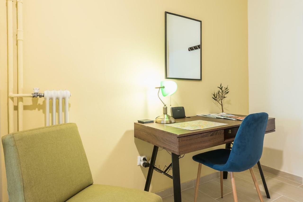 Stylish Kerameikos Apartment By Cloudkeys Atény Exteriér fotografie